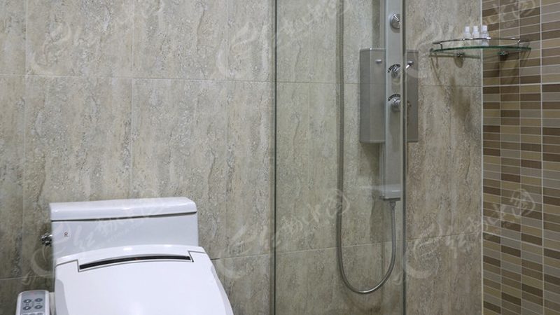 卫浴空间镜柜尺寸标准揭秘：如何打造完美收纳**