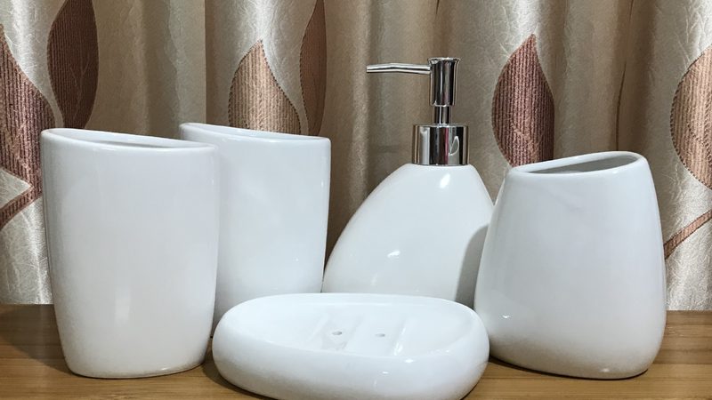 智能马桶盖定制加盟代理：揭秘行业背后的真相**
